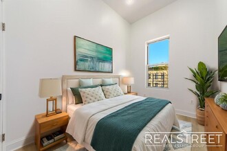 Newly Renovated Spacious 4 Bed 2 Bath in B in Brooklyn, NY - Building Photo - Building Photo