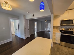1600 W 37th St-Unit -2E in Kansas City, MO - Building Photo - Building Photo