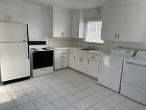 1496-1496 Highland Blvd in Hayward, CA - Building Photo - Building Photo