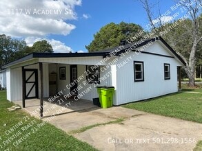 1117 W Academy St in Lonoke, AR - Building Photo - Building Photo