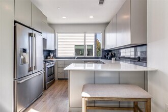 1430 Grigsby Ave in Dallas, TX - Building Photo - Building Photo