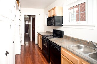 2350 Chickasaw St in Cincinnati, OH - Building Photo - Building Photo