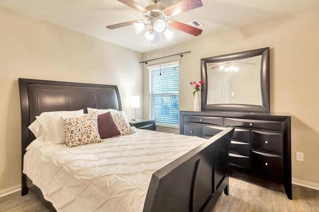 10 W Lasting Spring Cir