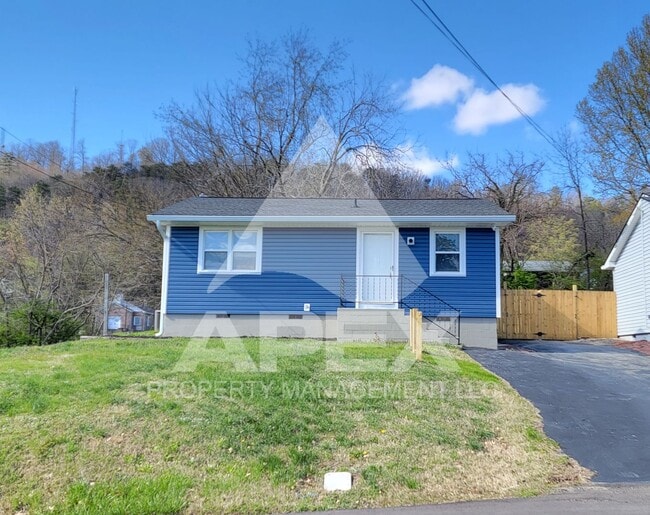227 Chickamauga Ave in Knoxville, TN - Building Photo - Building Photo
