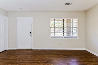 107 Fairview Pl in Stockbridge, GA - Building Photo - Building Photo