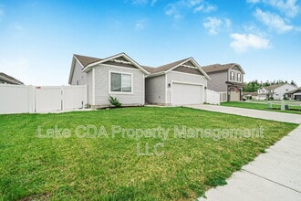 3995 W Belgrave Wy in Hayden, ID - Building Photo - Building Photo