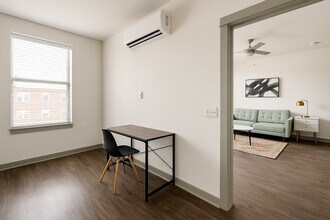 111 E 4th St, Unit SI ID1298592P in North Little Rock, AR - Building Photo - Building Photo