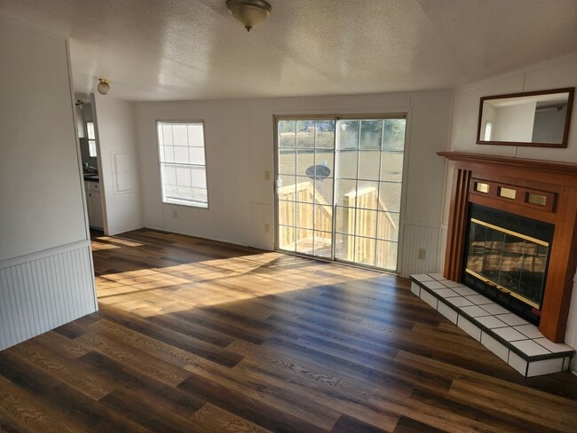 9611 SW 82nd Ave in Gainesville, FL - Foto de edificio - Building Photo