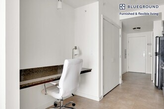 10351 NE 10th St, Unit FL8-ID336 in Bellevue, WA - Building Photo - Building Photo