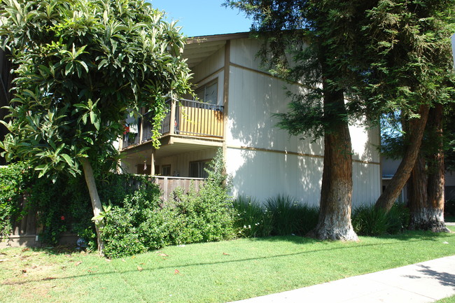 5733 Almaden Expy in San Jose, CA - Foto de edificio - Building Photo