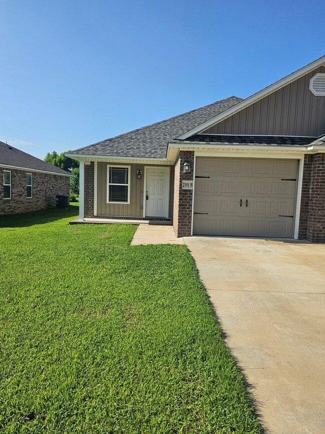 property at 2101 Ingalls Ln