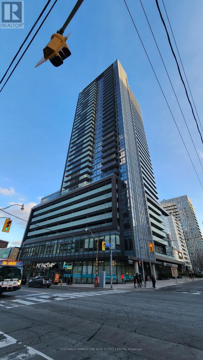 125-1125 Redpath Ave