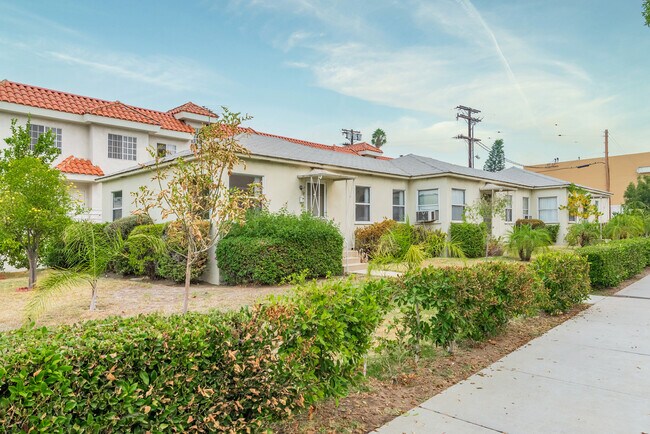 705 E California Ave, Unit 705 in Glendale, CA - Building Photo - Building Photo