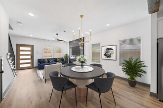 6813 Parkhurst Dr in Houston, TX - Building Photo - Building Photo