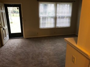 1527 Graybar Ln in Nashville, TN - Building Photo - Building Photo