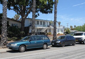 2176 Thomas Ave in San Diego, CA - Building Photo