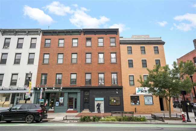 403 Washington St in Hoboken, NJ - Building Photo - Building Photo