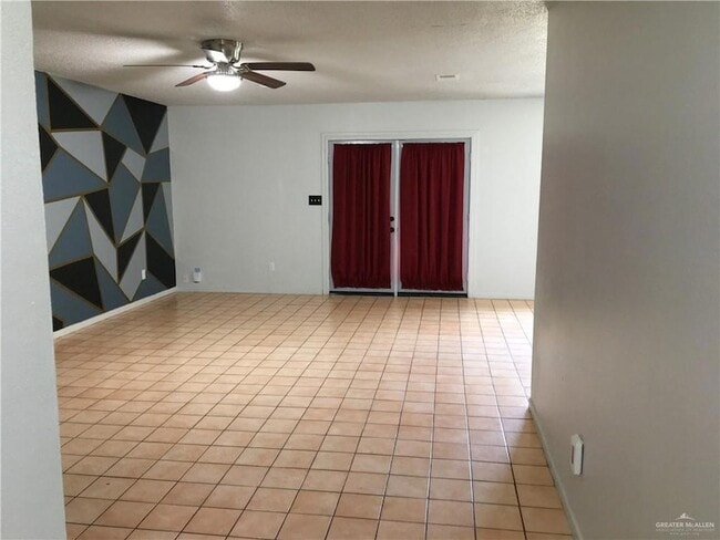 5708 N Broadway St in McAllen, TX - Building Photo - Building Photo