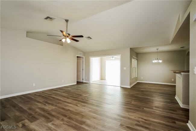1422 NW 1st St in Cape Coral, FL - Building Photo - Building Photo