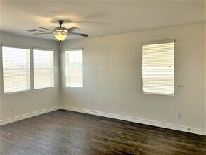 5804 Petronius St in Las Vegas, NV - Building Photo - Building Photo