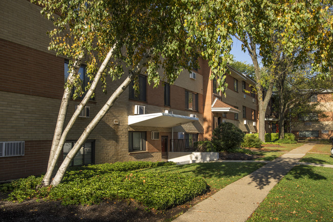 Stenton Apartments in Philadelphia, PA - Building Photo - Building Photo