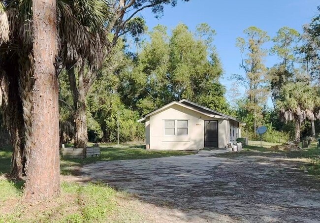 1747 Acremaker Rd in Naples, FL - Building Photo - Building Photo