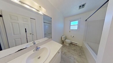 169 Oak Manor Dr in York, PA - Building Photo - Building Photo