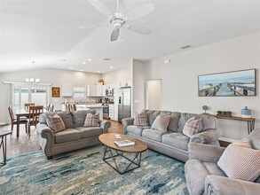 449 Gilson Loop in Wildwood, FL - Building Photo - Building Photo