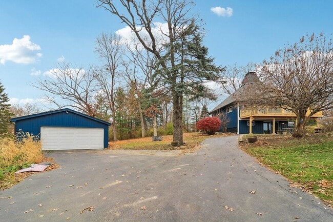 23460 W N Lakewood Ln in Lake Zurich, IL - Building Photo - Building Photo