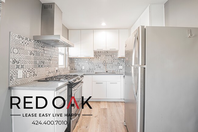 property at 400 S Mariposa Ave