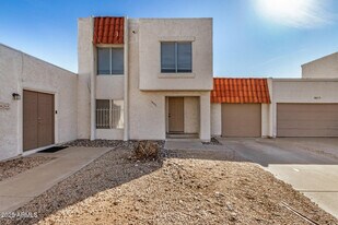 16021 N 25th Dr in Phoenix, AZ - Building Photo