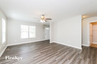 4971 Trent Hill Dr in Winston-Salem, NC - Building Photo - Building Photo