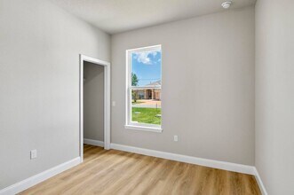 37 Louisville Dr in Palm Coast, FL - Building Photo - Building Photo