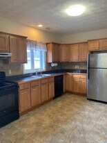 190 Harvard St, Unit 1 in Medford, MA - Building Photo