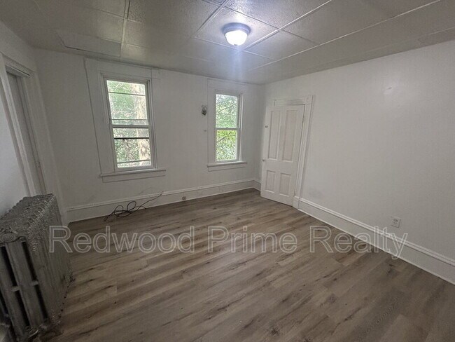 1112 15th Ave in Altoona, PA - Building Photo - Building Photo