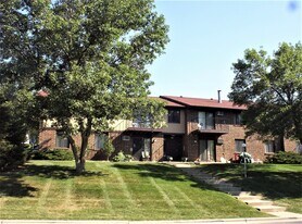 2426 Chalet Gardens Ct