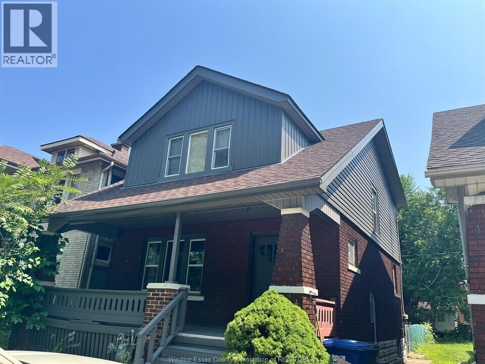 416 Randolph Ave in Windsor, ON - Foto de edificio
