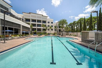 3333 Central Gardens Cir in Palm Beach Gardens, FL - Foto de edificio - Building Photo