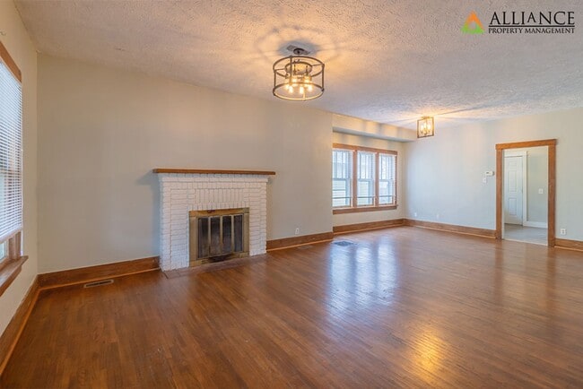 1621 Leavenworth St in Manhattan, KS - Building Photo - Building Photo