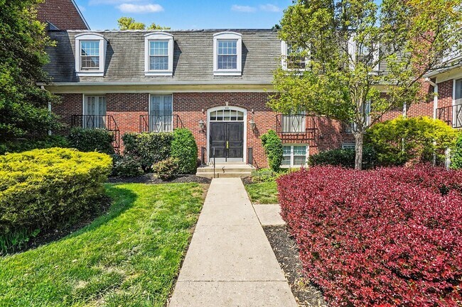 333 Homeland Southway, Unit 1A in Baltimore, MD - Building Photo - Building Photo
