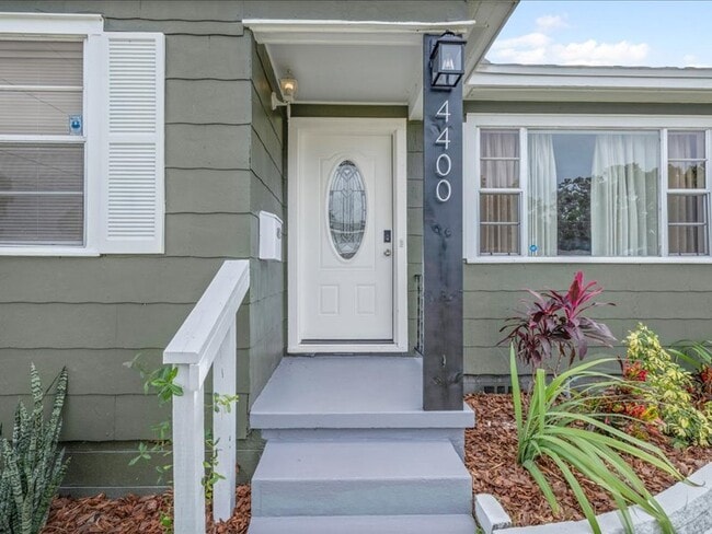 4400 2nd Ave S in St. Petersburg, FL - Building Photo - Building Photo