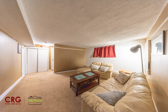 33 Westgate Rd, Unit 1 in Boston College, MA - Building Photo - Building Photo