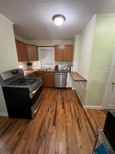 30 Chase St, Unit 2 in Pawtucket, RI - Building Photo - Building Photo