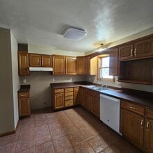 11211 Sam Pyle Bridge Rd in Benton, IL - Building Photo - Building Photo