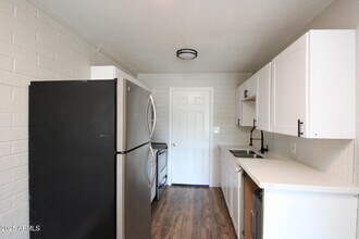 6044 N 21st Ave in Phoenix, AZ - Building Photo - Building Photo