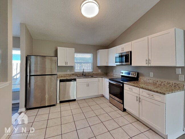 9591 Lupine Ave in Orlando, FL - Building Photo - Building Photo