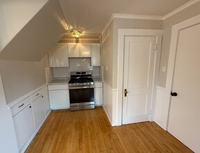27 Beacon Park in Watertown, MA - Building Photo - Building Photo