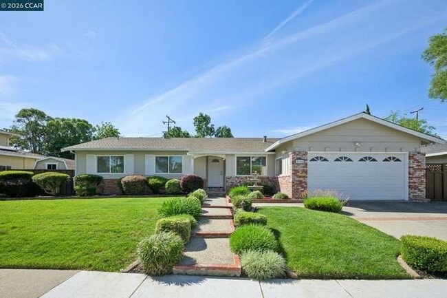 property at 3114 Santa Paula Dr