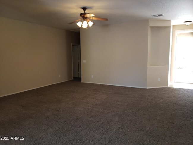 432 Mountain View Rd in San Tan Valley, AZ - Foto de edificio - Building Photo