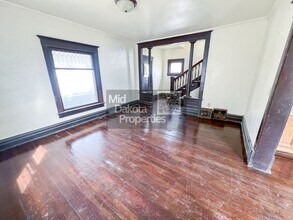 401 W 11th Ave in Mitchell, SD - Building Photo - Building Photo